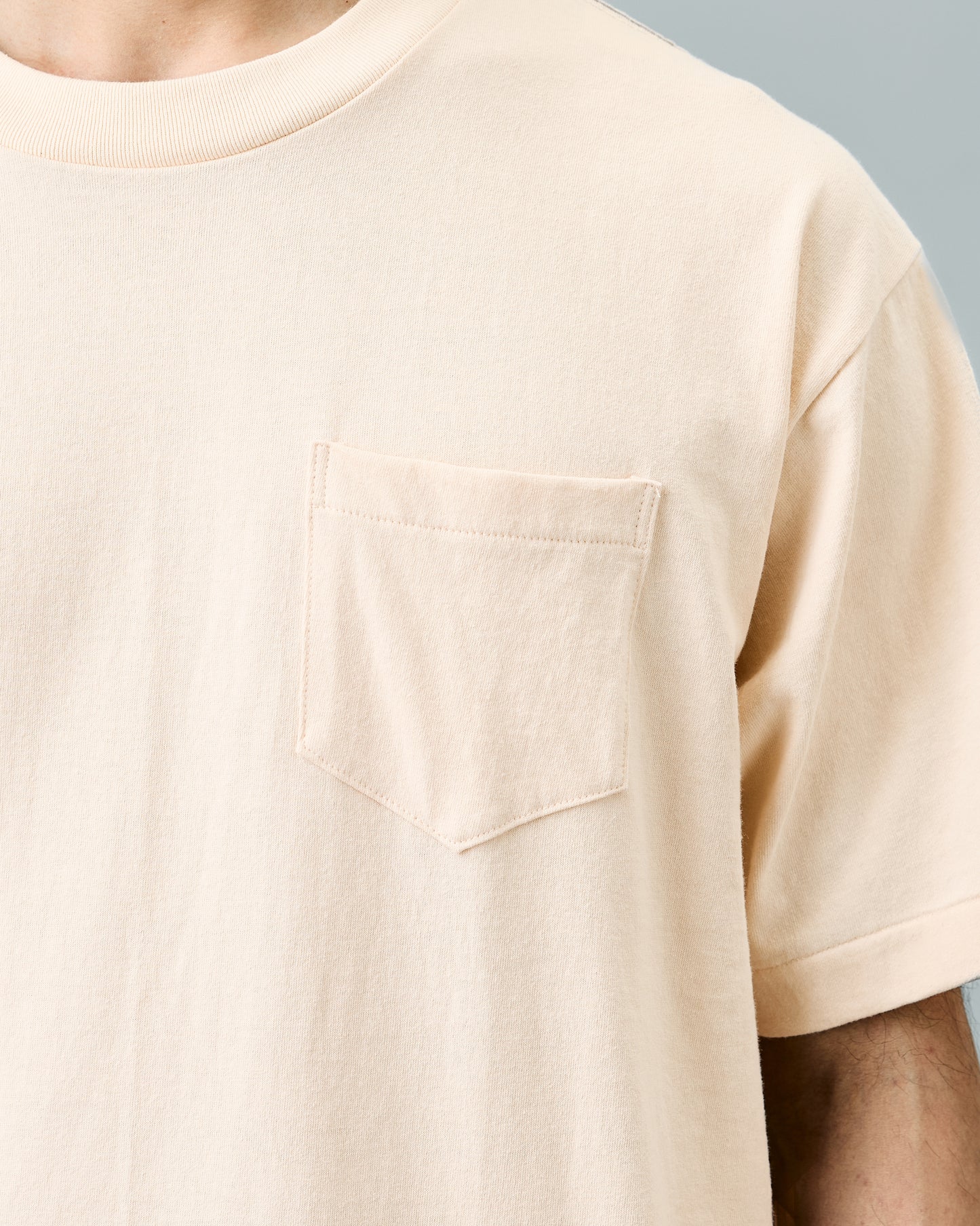RMFC-005 [Reserva] POCKET TEE [Entrega: finales de abril de 2027]