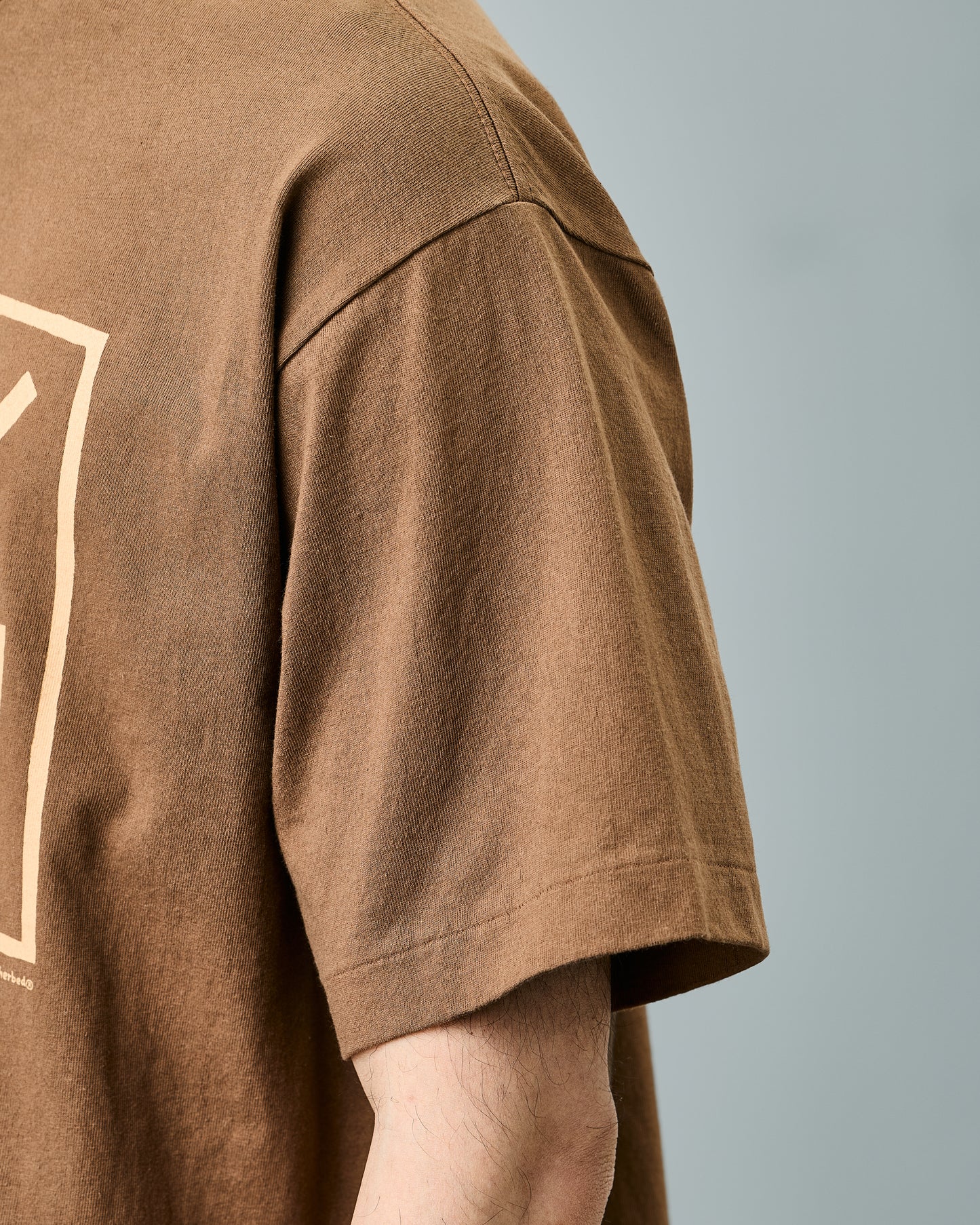 RMFC-006 [Réservation] BOX LOGO TEE [Livraison : Fin Avril 2027]