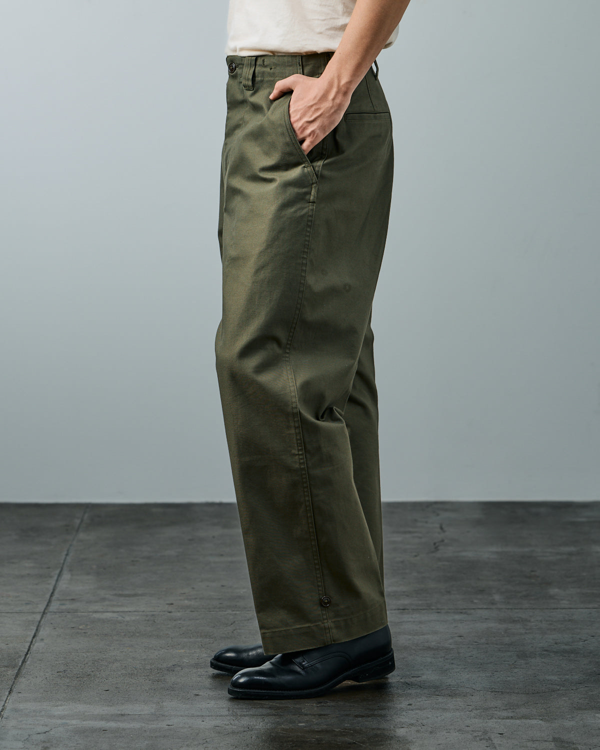 YANKSHIRE-015 [Reserva] M1945 PANTALÓN SATEEN [Entrega: finales de febrero de 2027]