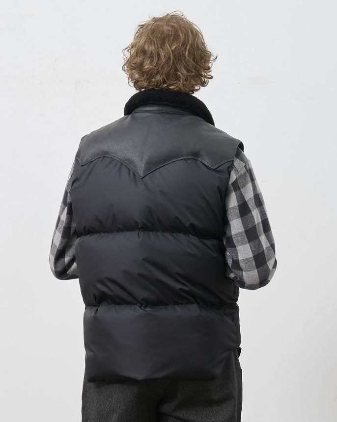 ③RMFC [Réservation] CHRISTY VEST [Livraison : Début Août 2026] (Copie)