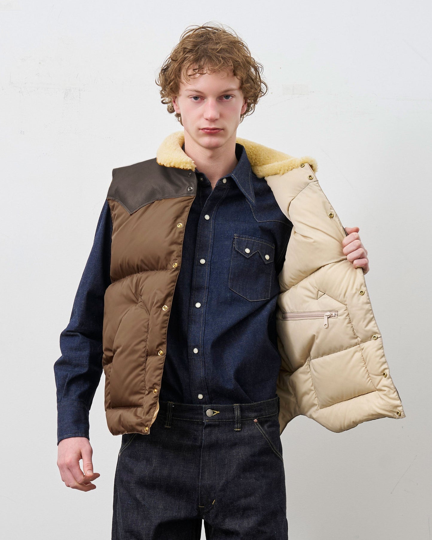 ③RMFC [Réservation] CHRISTY VEST [Livraison : Début Août 2026] (Copie)