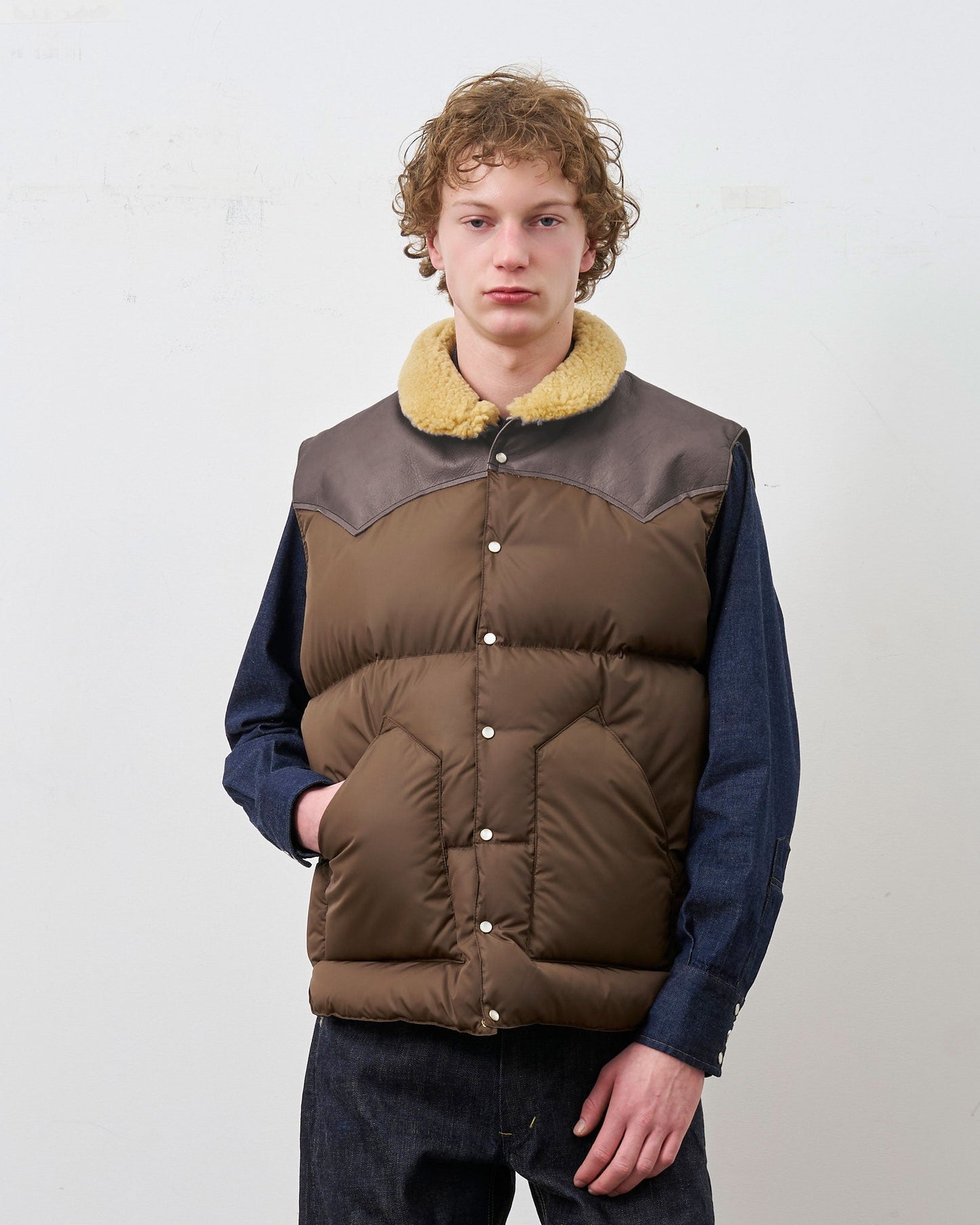 ③RMFC [Réservation] CHRISTY VEST [Livraison : Début Août 2026] (Copie)