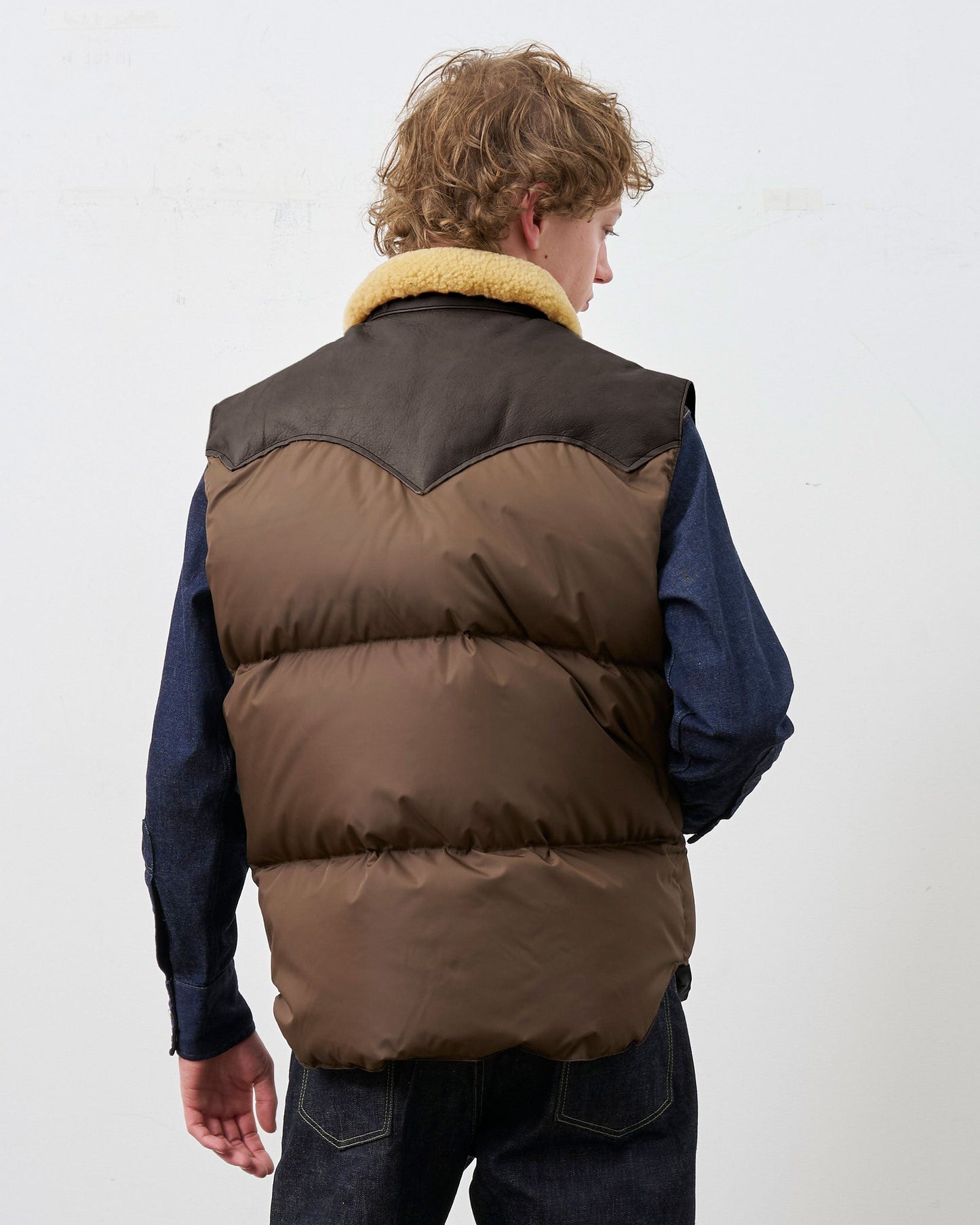 ③RMFC [Réservation] CHRISTY VEST [Livraison : Début Août 2026] (Copie)