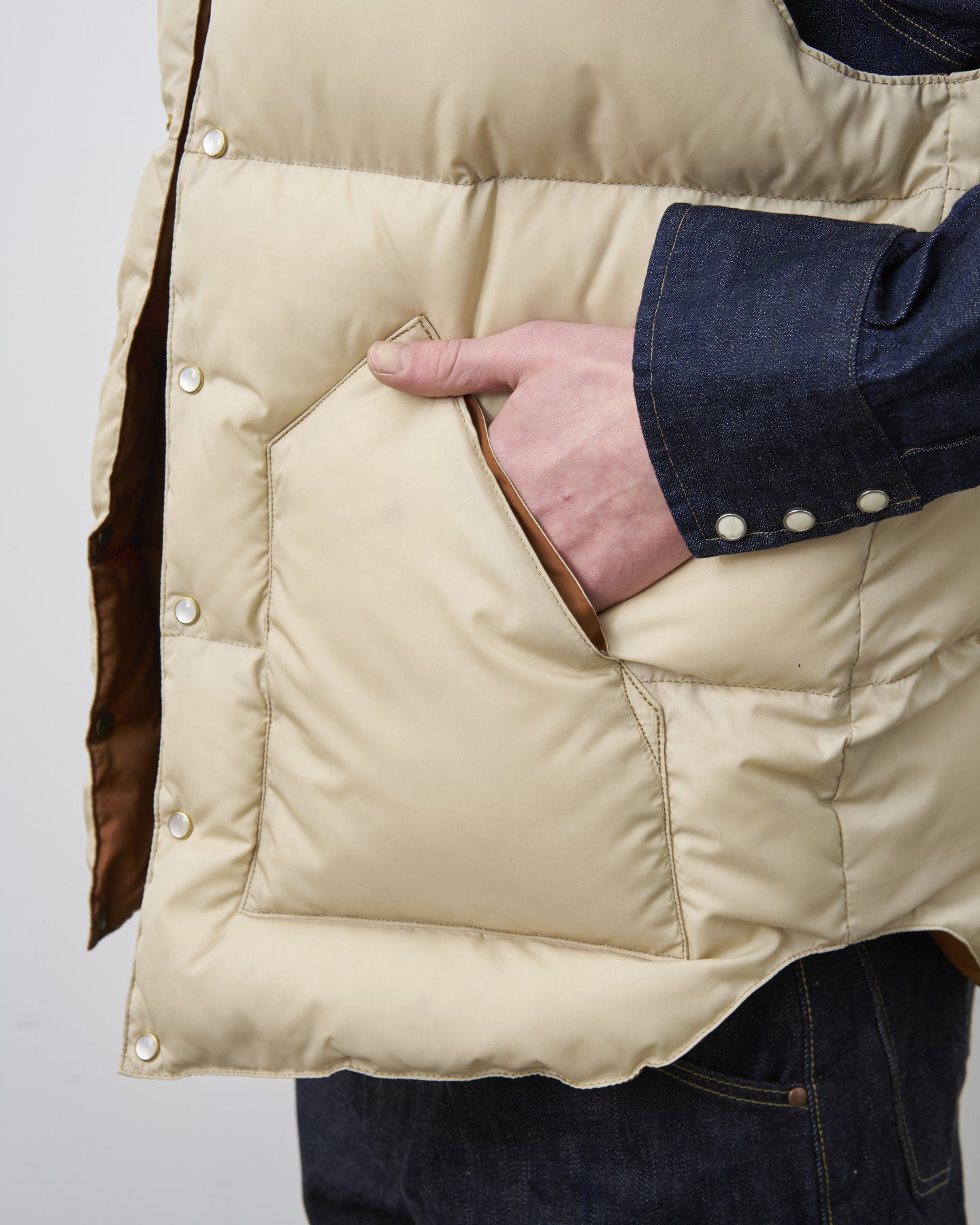 ③RMFC [Réservation] CHRISTY VEST [Livraison : Début Août 2026] (Copie)