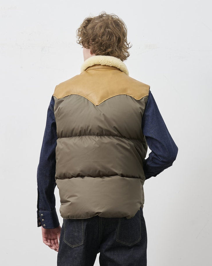 ③RMFC [Réservation] CHRISTY VEST [Livraison : Début Août 2026] (Copie)